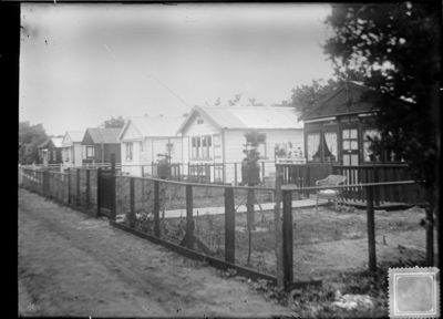 GN2997 Vakantiehuisjes op het Kruiningergors; ca. 1920