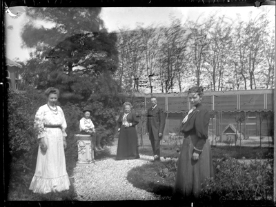 GN3064 Heer en mevrouw Boers-Cording plus familieleden; ca. 1912