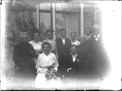 GN3177 Huwelijksfoto van Jan Hendrik Boers en Henriette Kuyper Boone; 20-6-1918