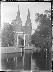 GN3404 De Oostpoort van Delft; ca. 1930