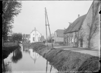GN5146 De Kade in Tinte, gezien richting de Colinslandsedijk; ca. 1920