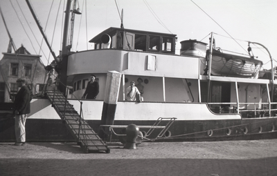 B1031 Aan boord van het schip Tilly; ca. 1950