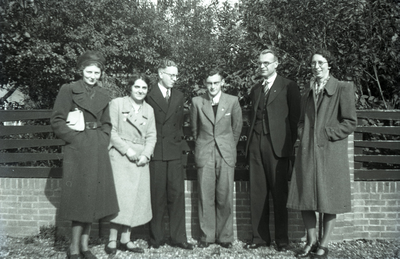 B1085 Groep personen (leraren HBS?); ca. 1950