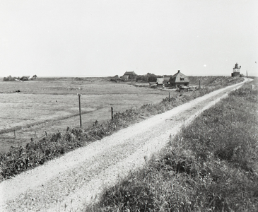 B1116 De Zeedijk van Oudenhoorn, met het lichtopstand; ca. 1960