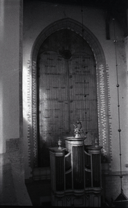 B1148 Restauratie van de Catharijnekerk - het orgel en het gebodenbord; ca. 1959