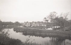 B1304 Woningen op het Burgemeester Meester Egter van Wissekerkeplein; ca. 1955