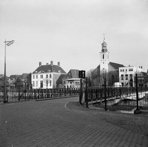 C1618 Zicht op de brug, het landshuis en de kerk; ca. 1962