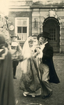 F0271 Naspelen van het eerste burgerlijk huwelijk (huwelijk Code Napoleon) bij de feestelijke opening van het ...