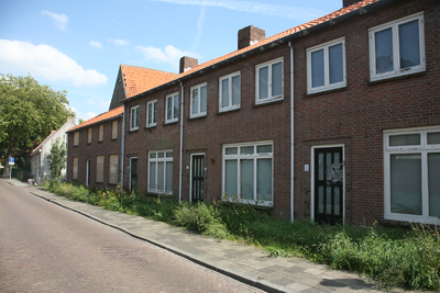 F0403 Woningen op de hoek van de Coppelstockstraat en de Kerkstraat, die gesloopt moesten worden voor de verbouwing en ...