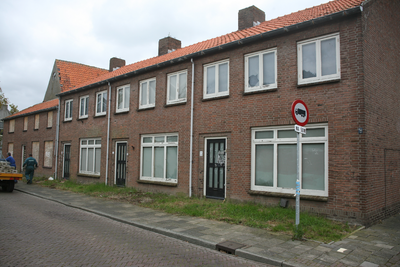 F0420 Woningen op de hoek van de Coppelstockstraat en de Kerkstraat, die gesloopt moesten worden voor de verbouwing en ...