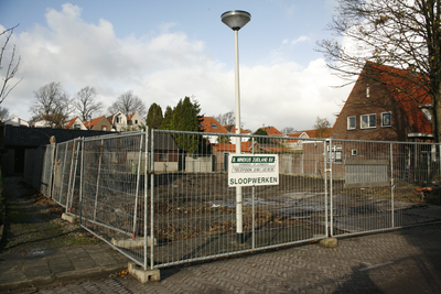 F0433 Woningen op de hoek van de Coppelstockstraat en de Kerkstraat, die gesloopt moesten worden voor de verbouwing en ...
