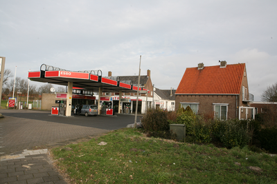 F0939 Tankstation langs de Thoelaverweg; 27 januari 2008