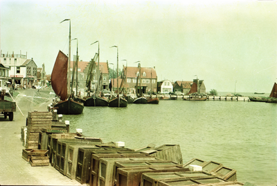 NL-PmWA-CRH_195400001 Haven van Volendam