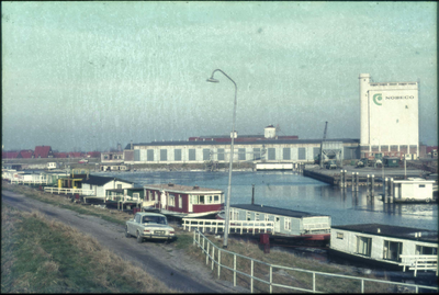 430 De Landbouwhaven met de silo te Kortgene