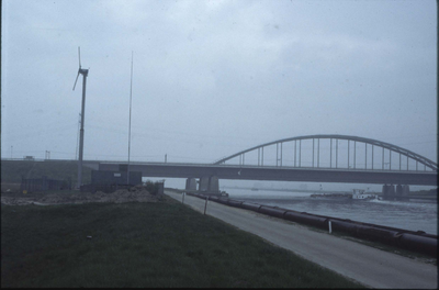 671 Windmolen bij de brug over het Kanaal door Zuid-Beveland bij Schore