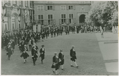 A-1069III Historische optocht tijdens de viering van Koninginnedag te Middelburg