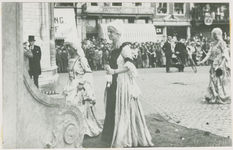 A-1069VII Historische optocht tijdens de viering van Koninginnedag te Middelburg