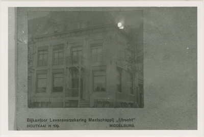 A-1324 Bijkantoor Levensverzekering Maatschappij Utrecht Houtkaai H 109. Middelburg. . Het bijkantoor van de ...