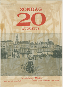A-1383 Middelburg, Markt.. Een meisje in klederdracht met een fiets op de Markt te Middelburg