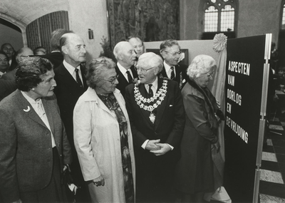 A-1412X Officiële opening van de tentoonstelling herdenking bevrijding Middelburg 1944-1984 in het stadhuis te Middelburg