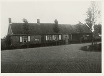 A-1575 Een huis met schuur van de weduwe Christiaanse aan de Breeweg te Sint Laurens, nu Boudaenlaan