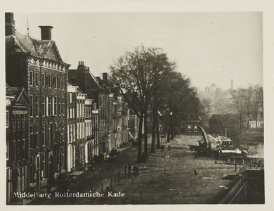 A-1752 Gezicht op de Rotterdamsekaai met het Oostindisch huis te Middelburg