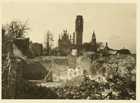 A-1872 Gezicht op het stadhuis van Middelburg en omgeving, na het bombardement