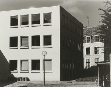 A-1875II Een deel van het gebouw van de Dienst Gemeentewerken aan de Vlissingsestraat te Middelburg