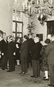 A-1879XIV Afscheidsreceptie van de heer J.W. Kögeler, wethouder en raadslid voor de ARP (1945-1961) in het stadhuis van ...