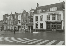 A-1954 Gezicht op de Pottenmarkt te Middelburg