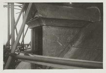 A-584LXXIII Nieuwe bekleding van het dakvenster bij de restauratie van de abdijtoren, de Lange Jan te Middelburg