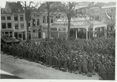 A-660 Duitse krijgsgevangenen op de Dam te Middelburg