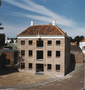 B-1135 Gezicht op het rayonkantoor van de PZEM aan het Molenwater 97 te Middelburg, in een voormalig 18e eeuws pakhuis, ...