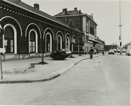 B-1458I Gezicht op de westvleugel van het station aan de Kanaalweg te Middelburg