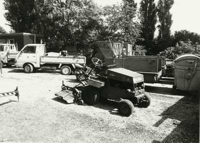 B-1612IX De opening van de Gemeentekwekerij Overwater aan de Langevielesingel te Middelburg, materiaal van de kwekerij