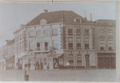 B-1613 Hotel De Zeeuw aan de Loskade te Middelburg