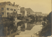 B-1906 Gezicht op het Balkengat met de achterzijde van de huizen aan de Kinderdijk te Middelburg
