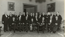 B-392 Het bestuur van de Handelsschool te Middelburg, met onder andere enkele gemeenteraadsleden