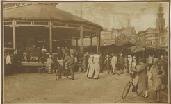 B-588 Kermis op de Markt te Middelburg