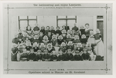 B-878 Leerlingen van de Openbare school te Nieuw- en Sint Joosland