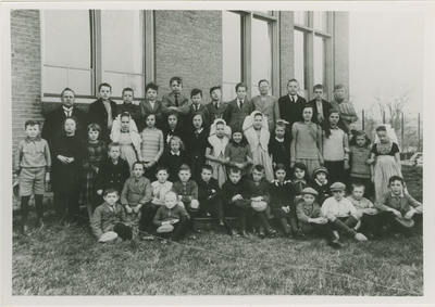B-880 Leerlingen van de Breewegschool te Middelburg