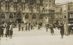 P-1163 Uitvoering van het openluchtspel op de Grote Markt te Middelburg, ter gelegenheid van de herdenking van de ...