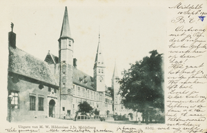 P-58 Abdij.. Gezicht op het abdijplein te Middelburg met de S.P.Q.M.-poort en het rijksarchief