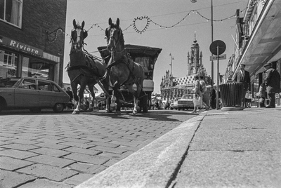 200 De paardentram op de de Markt te Middelburg
