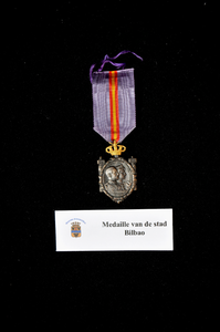 48 Medaille Alfonso. Een medaille die te maken heeft met de stad Bilbao