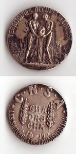 76 Penning CNSA. Zilveren penning, de voorkant met een afbeelding van twee mensen die een kruik legen, het opschrift ...