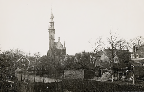 1142 Gezicht op het Stadhuis te Veere vanuit de richting van de Oudestraat