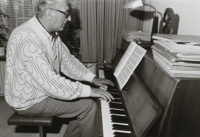 1454 Jan Hekhuis (1922-2000), muziekleraar en organist te Vrouwenpolder
