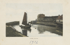 1885 Veere, Haven. Een zeilschip komt de haven van Veere binnengevaren. Rechtsachter de Campveerse toren