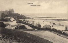 2696 Domburg Panorama - Strand. Gezicht op de duinen en het strand te Domburg